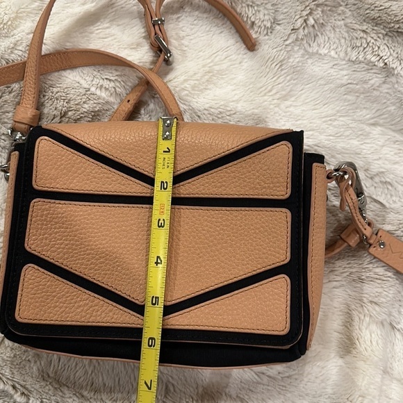 Via Spiga Amelie Tan Crossbody Black Leather Trim - Picture 8 of 9